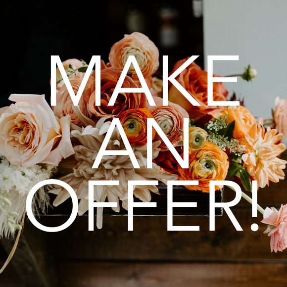 OFFERS ACCEPTED 👚👖👙👠👗👜 - Picture 1 of 1